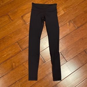 Lululemon black leggings